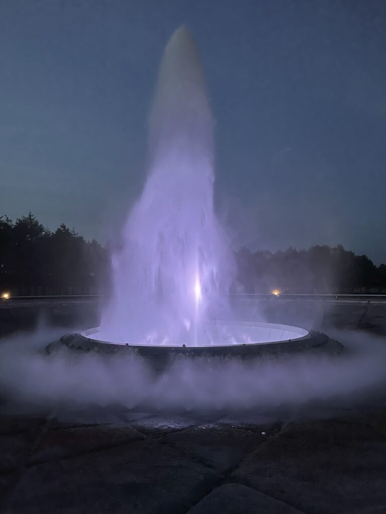 Sea Fountain at Moerenuma Park shooting a vertical water jet up to 25 meters in the Big One scene