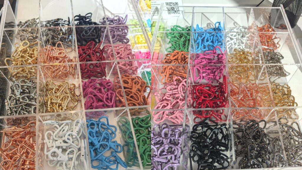 Display of strap ring samples in multiple colors