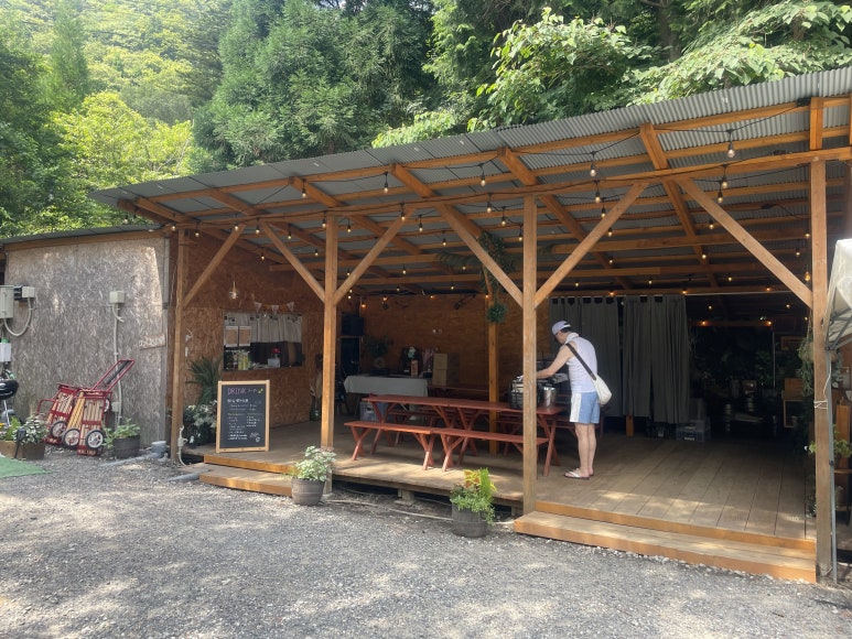 Reception and small shop near the entrance