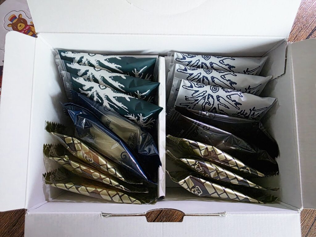 Shiroi Koibito, chocolates, and cookies inside the set