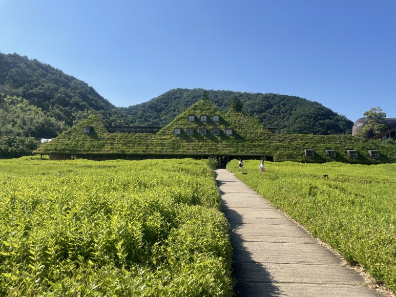 라 코리나 오미하치만 메인 숍 정면 외관