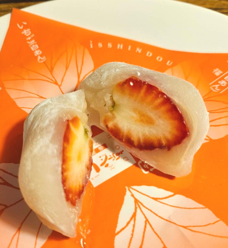 Isshindo strawberry daifuku filled with a whole strawberry